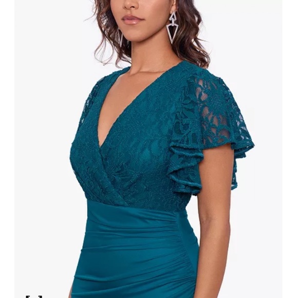 BETSY & ADAM Lace-Bodice Flutter-Sleeve Gown - Picture 3 of 8